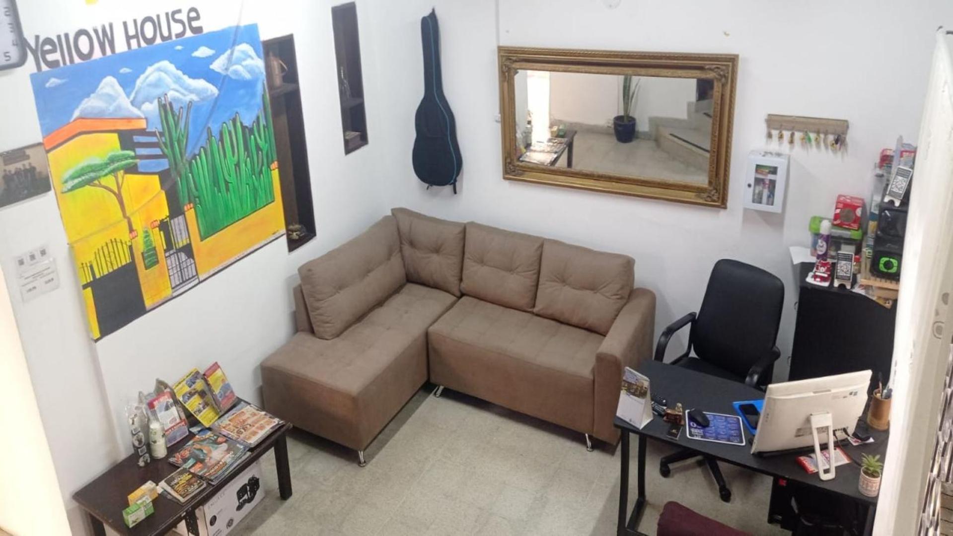 Yellow House Hostel Medellín Zewnętrze zdjęcie